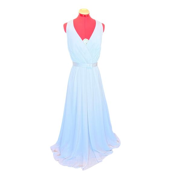White by Vera Wang Dresses & Skirts - Vera Wang White Sterling Bridesmaid Gown Size 16 Ice Blue Gray Crisscross Back